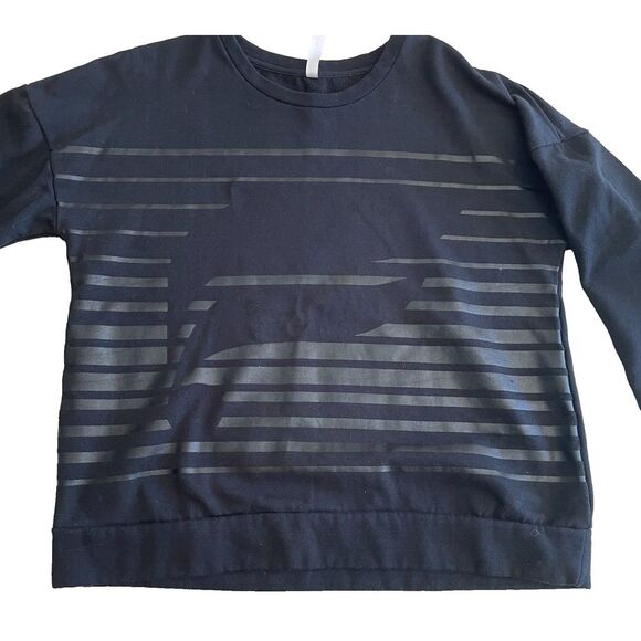 Fabletics Graphic Print Sweatshirt Women's Pullover, Long Sleeve, Black, XLarge - Picture 2 of 8